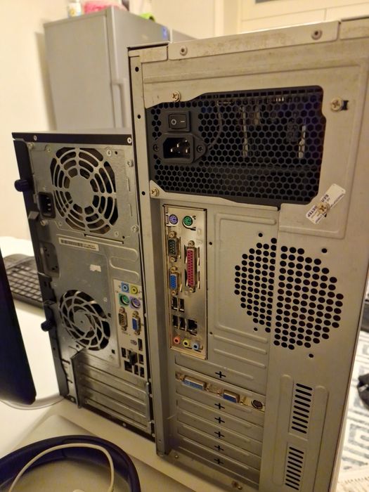 мониторы  HP, диагональ 22"