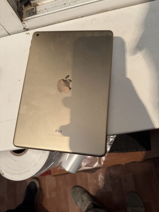 продам айпад 5 apple