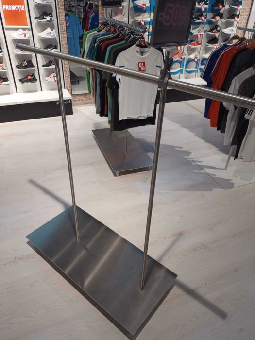 Stative inox inbracaminte