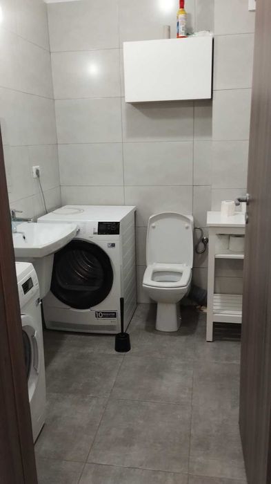 Ofer spre inchiriere apartament de 3 camere in Dobroiesti