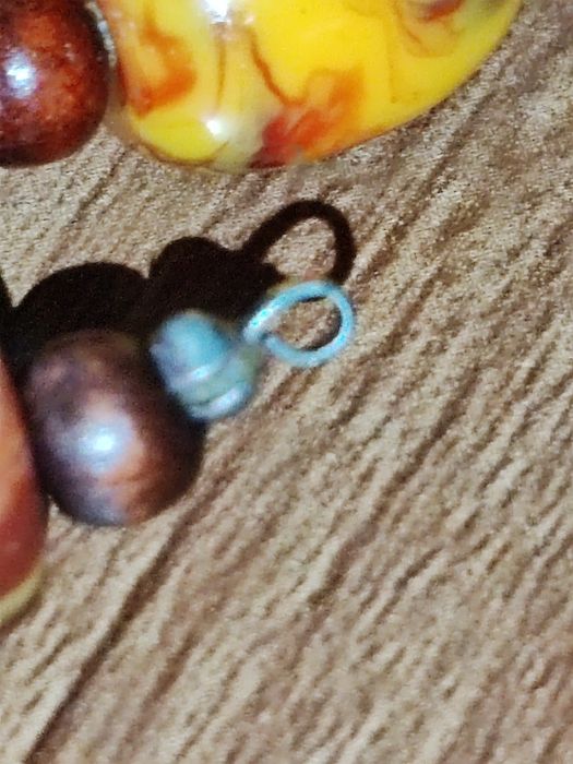 Diverse coliere de vânzare !