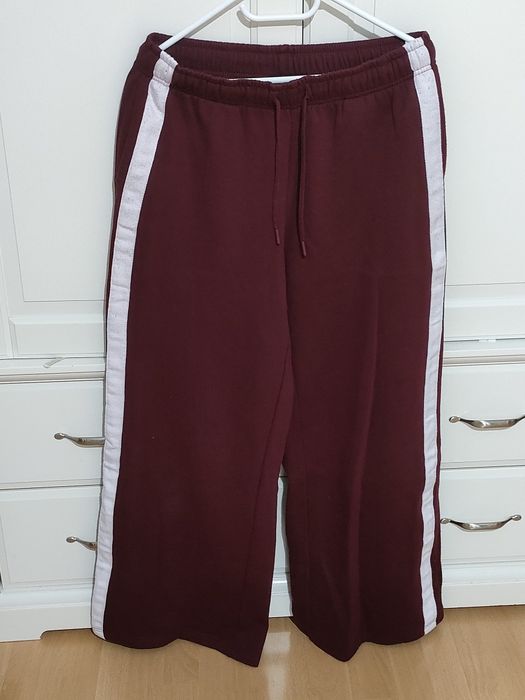 Pantaloni de trening