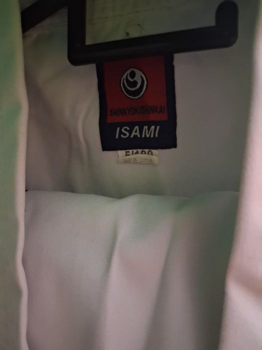 Кимоно Isami для каратэ киукушинкай
