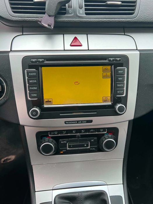 VOLKSWAGEN Passat 2010 — imagine 4
