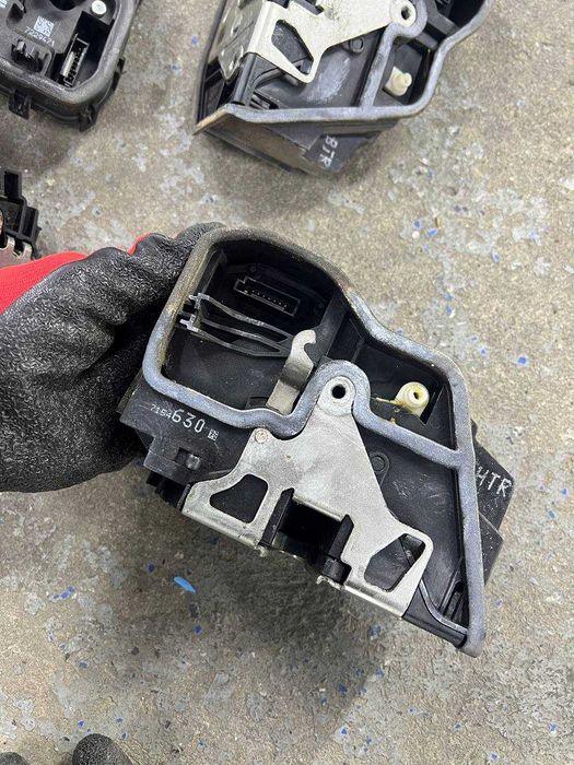 Broasca usa BMW E60 E61 stanga dreapta fata spate