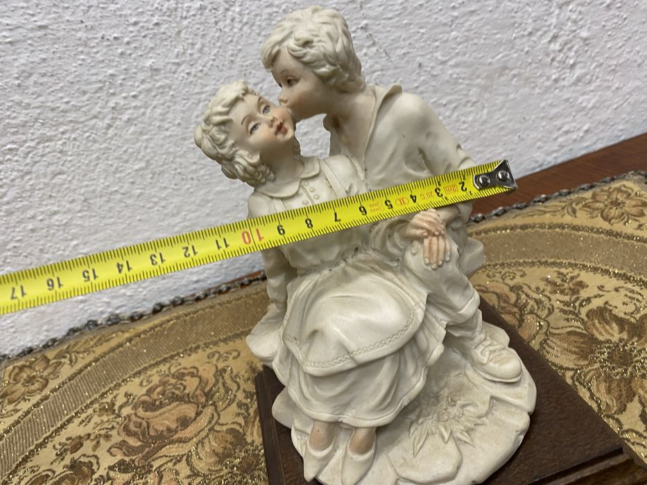 Стара италианска фигура каподимонте