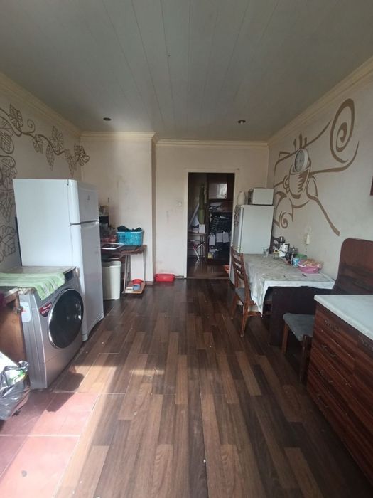 Сергели 8. Продаётся квартира 4/3/9 общ. пл 100 м². Срочно