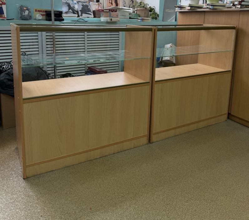 Витринные стеллажи