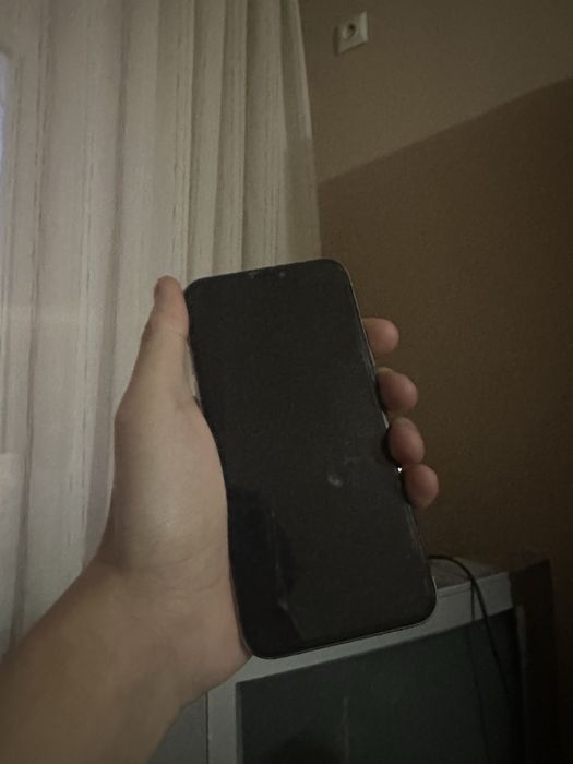 продаю срочно iPhone X