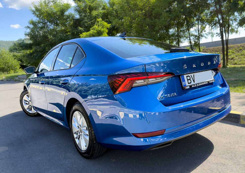 SKODA Octavia 2022 — imagine 3