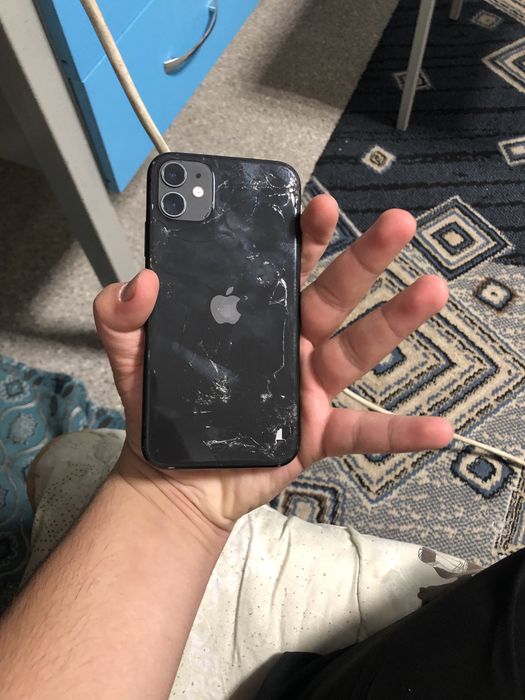 Обменю айфон 11 без дп