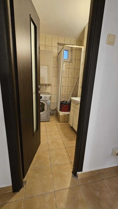 Apartament 3 camere decomandat de închiriat Alexandru cel Bun
