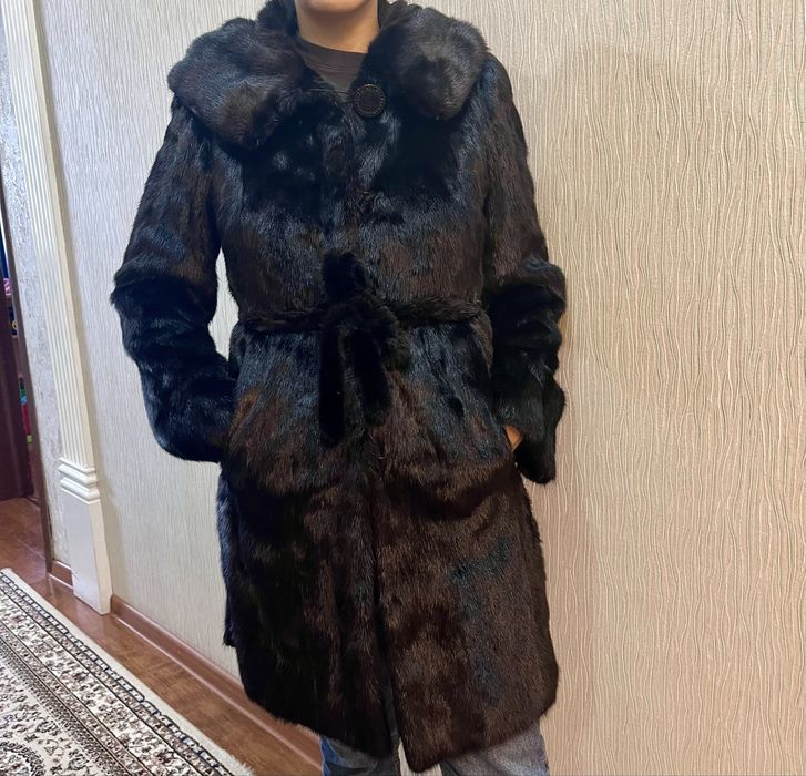 Продаю  норковую шубу