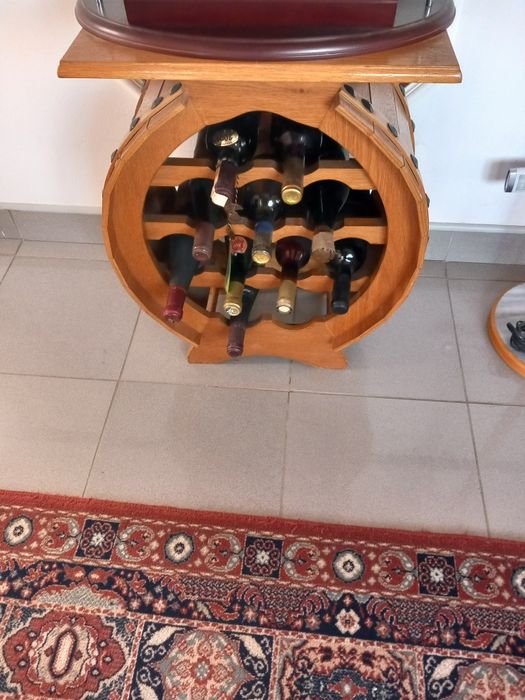 Vand ghiridon și suport sticle cu vin