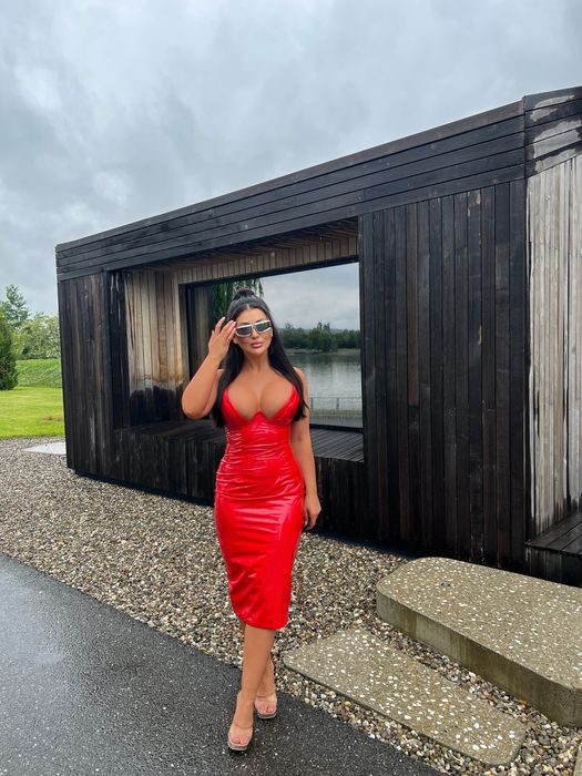 Rochie latex rosie si maro