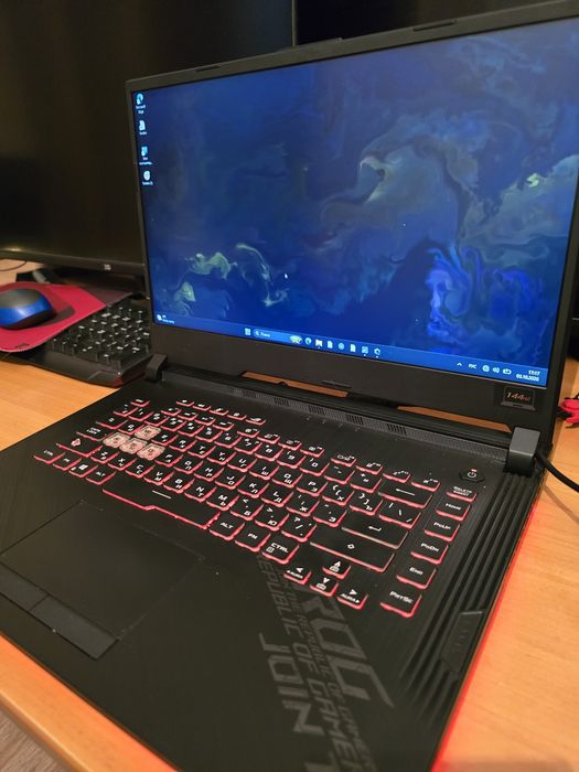 Игровой ноутбук Asus ROG Strix