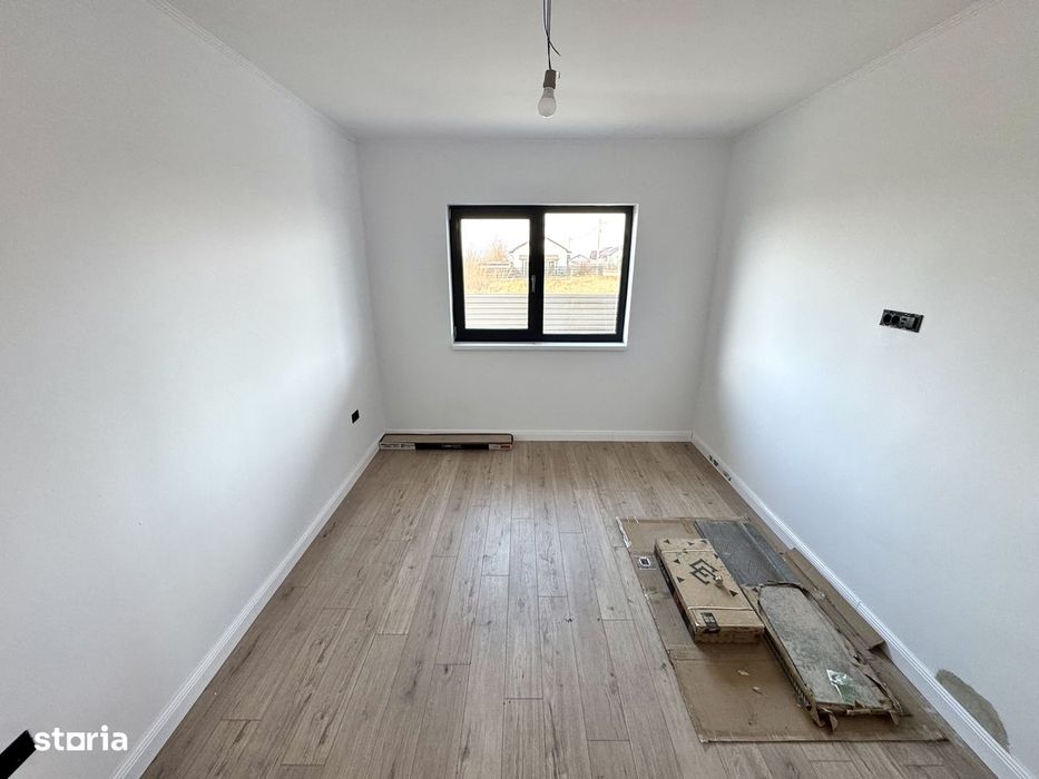 4 camere! 2 BAI! Incalz in pard! Casa Valea Ursului - Vorovesti