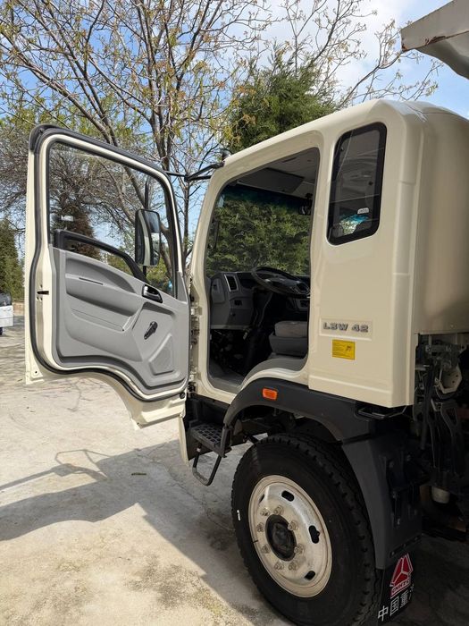 Howo samosval 10 tonnalik sotiladi