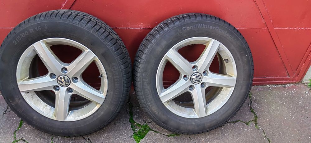 vând 4 roți iarna Passat B8 215/60/16