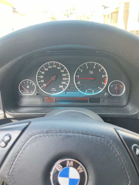 Продам машину BMW 5 серии кузов Е34 525