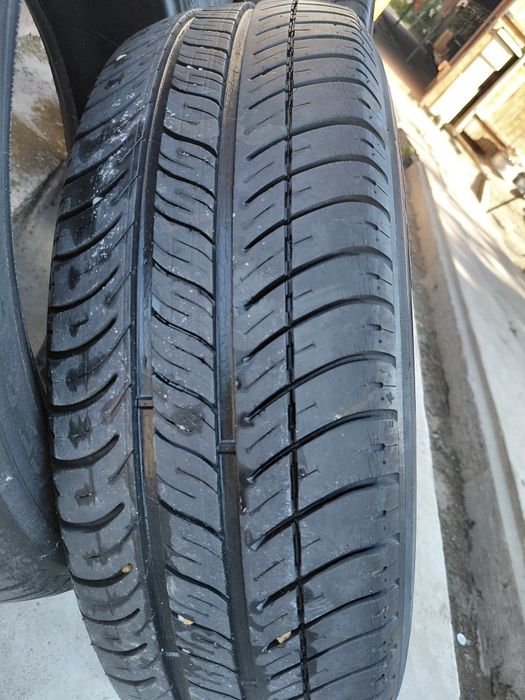 Vând cauciucuri Michelin
