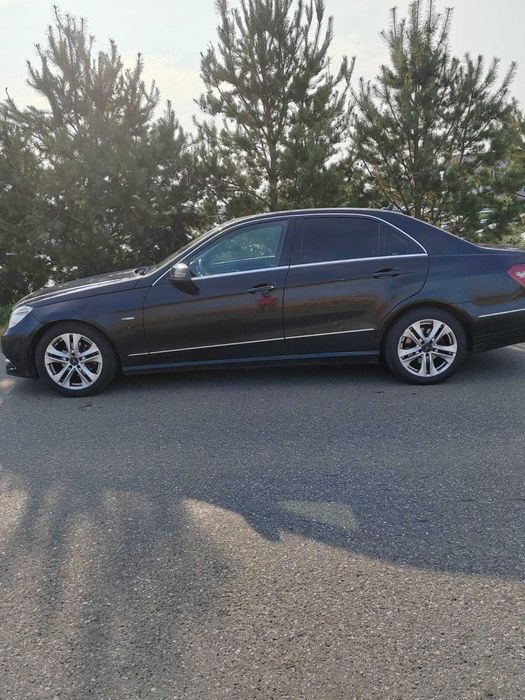 MERCEDES-BENZ E-Class 2011 — imagine 2