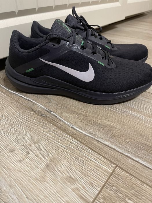 Маратонки  Nike оригинал р.10,5