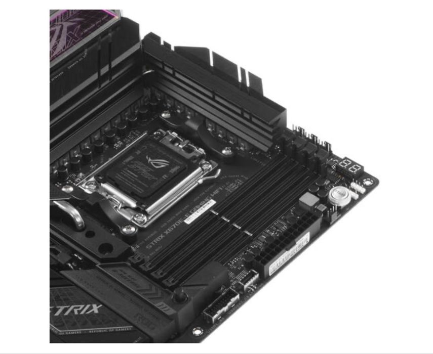 Материнская плата ASUS ROG STRIX X670E-E GAMING WIFI