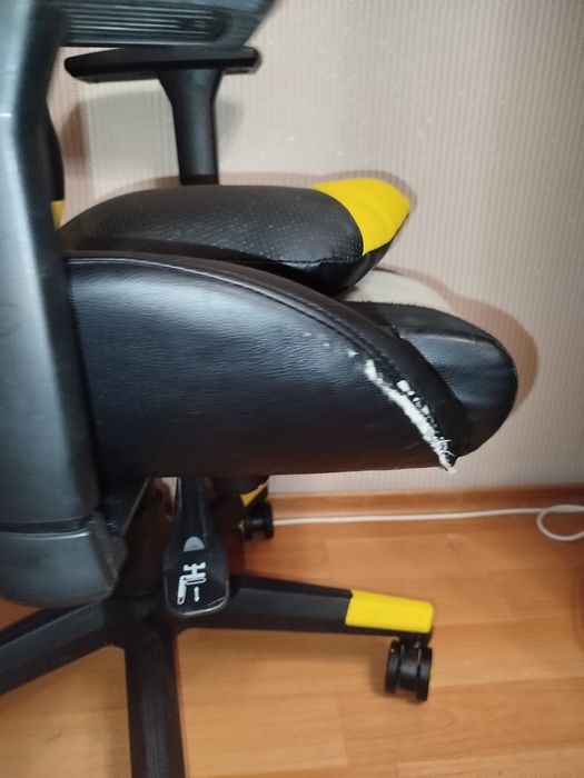 Стул игровой zetgaming