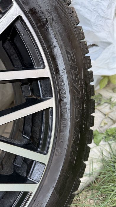 Зимние шины б/у Pirelli Ice Zero 215/55 R17