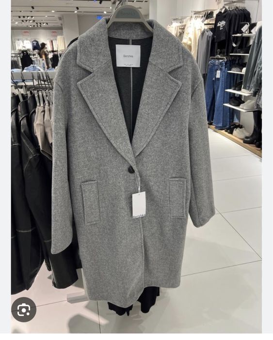 Пальто серое Bershka