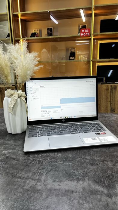 Ноутбук HP Laptop