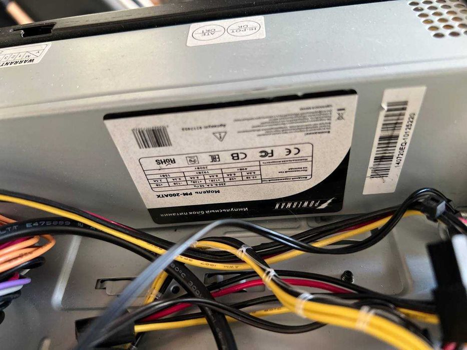 Корпус формата Mini ITX + блок питания