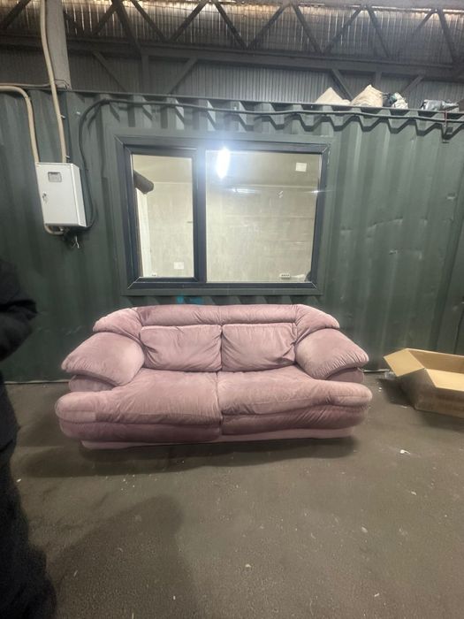 Диван в отличном состоянии