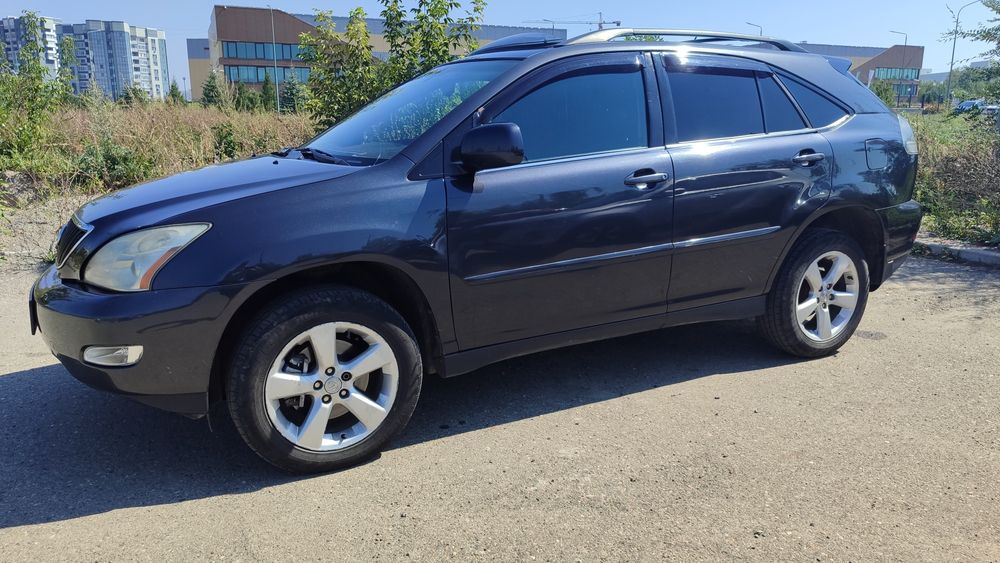 Продам Лексус 330