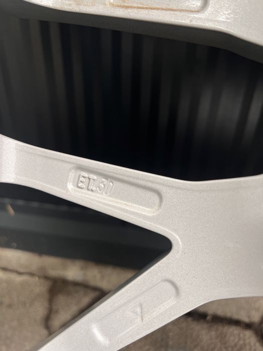 18" Джанти Aluett 5x112 ET30