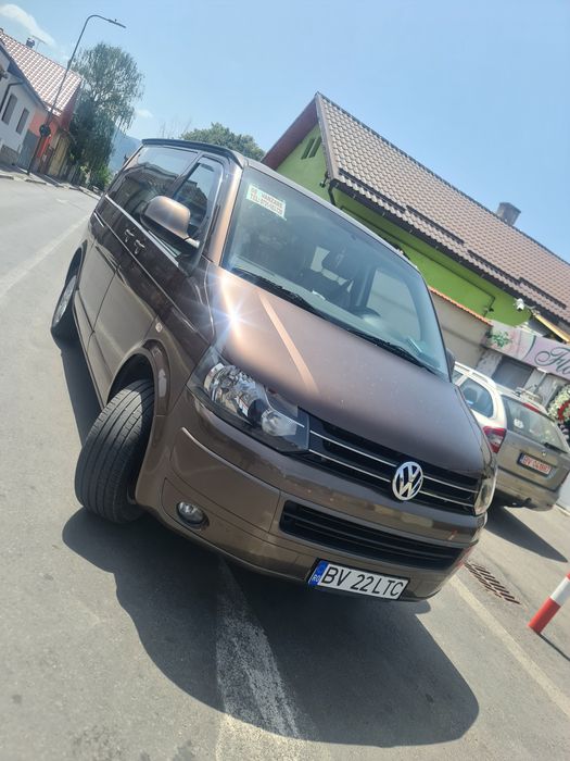 Vând Volkswagen Transporter T5