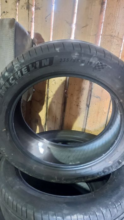 Anvelope vara 235/55/19