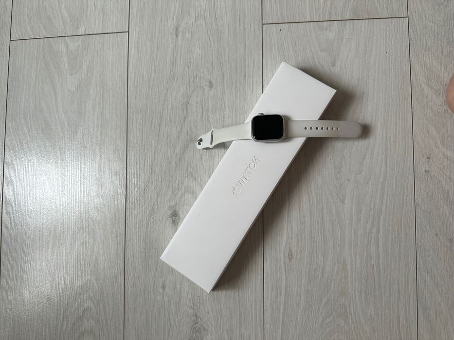 Часы Apple Watch 8 41mm