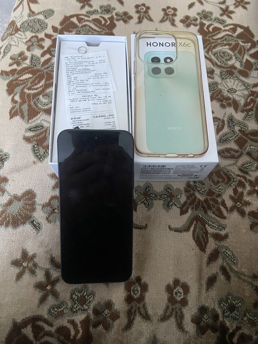 Продам сматрфон Honor X6c