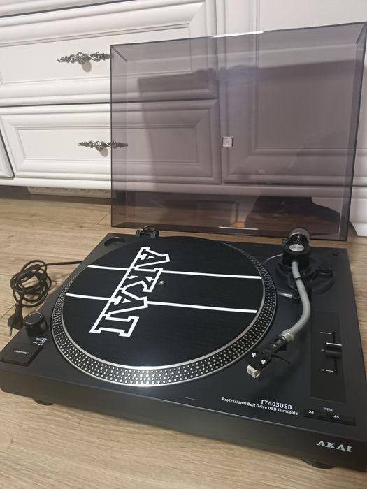 Pick-up Akai TTA05USB