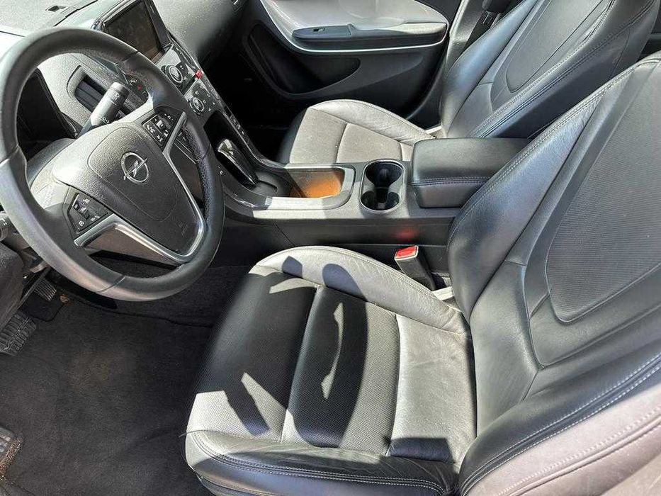 Vand Autoturism Opel Ampera 75000 km Real!!