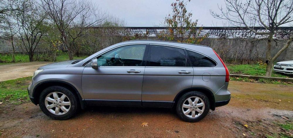Автомобил honda crv 3