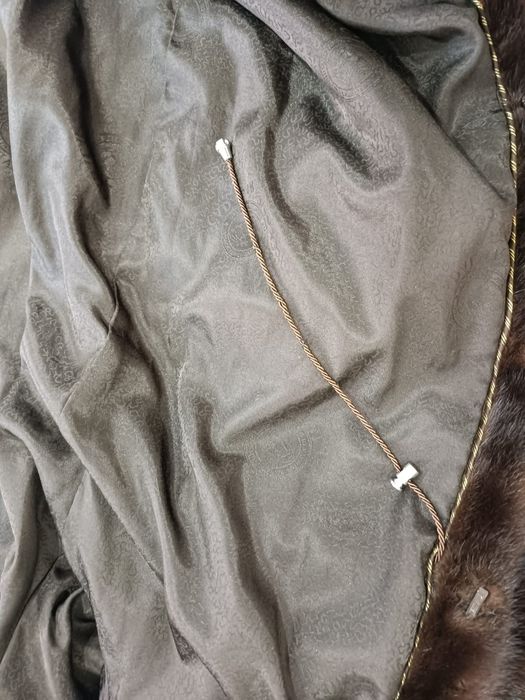 Продается шуба Arctic Crown