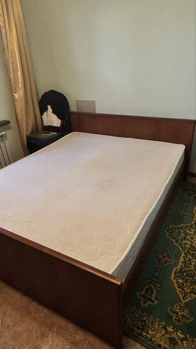 Кровать двуспальная