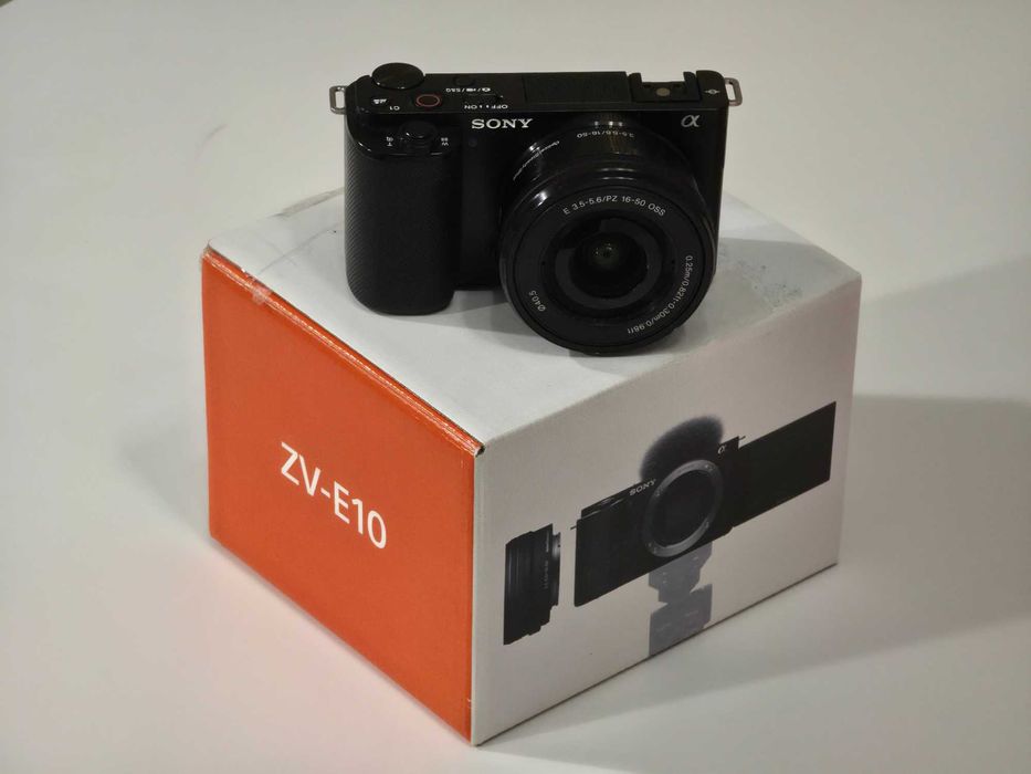 Продам фотоаппарат Sony ZV-e10