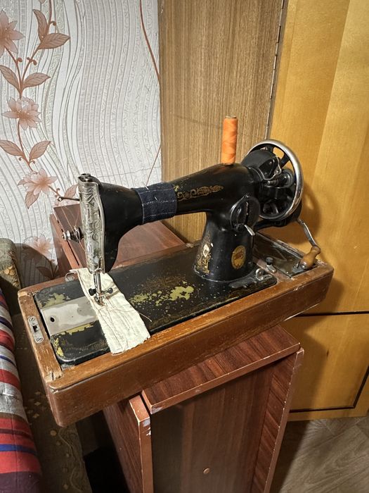 Советская швейная машинка