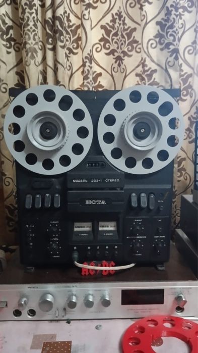 Продам магнитафоны