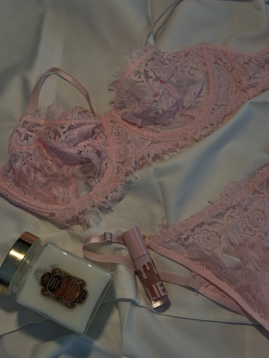 Нижнее белье комплект кружевное