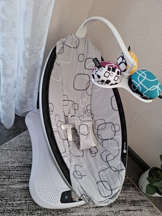 MamaRoo 4 електрическа люлка